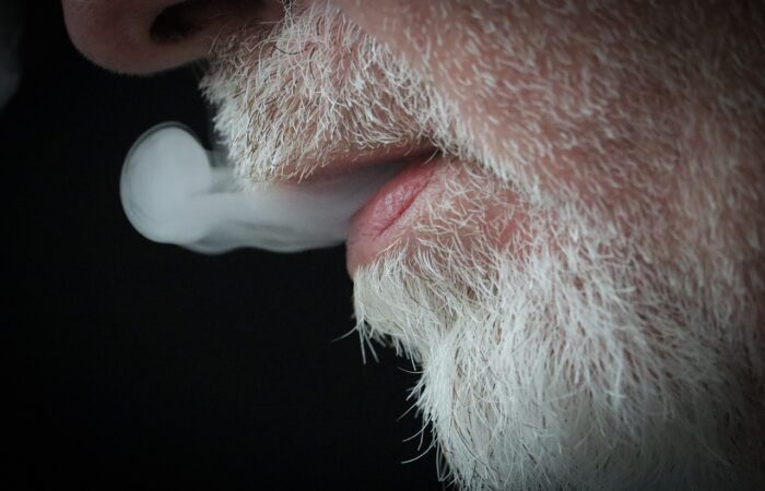 Comment_accélérer_la_pousse_de_votre_barbe_:_guide_ultime_pour_les_hommes